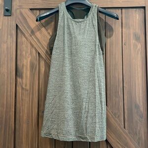 Lululemon Tank with built in bra Size 6
